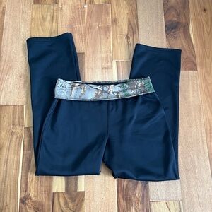 Camouflage Waistband Under Armour Black jogging pants